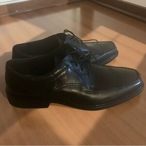 Florsheim 13D Black Leather Oxfords with Memory Foam
